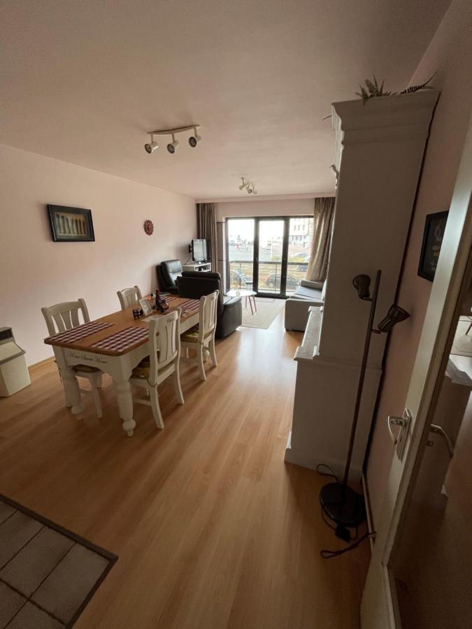 Frontaal Zeezicht In Appartement De Strandjutter 오스텐드 외부 사진
